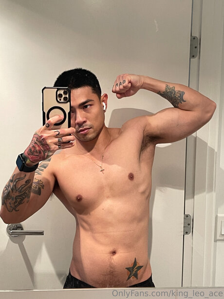 Naakte gelekte OnlyFans-foto van King Leo Ace