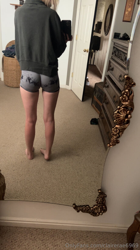 Naakte gelekte OnlyFans-foto van Clairerae6969