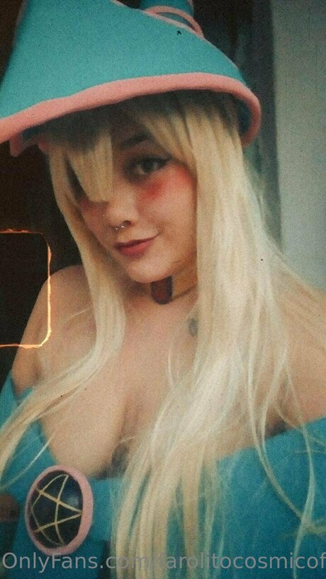 Naakte gelekte OnlyFans-foto van Farolitocosmicofree