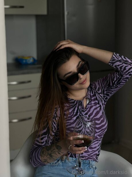 Naakte gelekte OnlyFans-foto van L Darkside