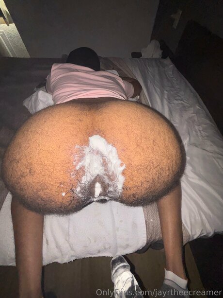 Naakte gelekte OnlyFans-foto van Jayrtheecreamer