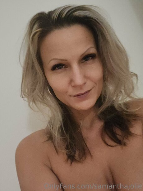 Naakte gelekte OnlyFans-foto van Samanthajolie