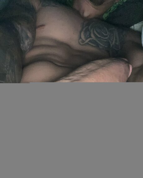 Naakte gelekte OnlyFans-foto van Dickperfectbro2