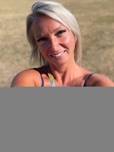 Naakte gelekte OnlyFans-foto van Maria Babes