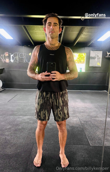 Naakte gelekte OnlyFans-foto van Billykemper