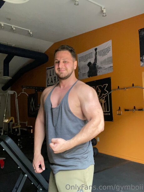 Naakte gelekte OnlyFans-foto van Gymboii
