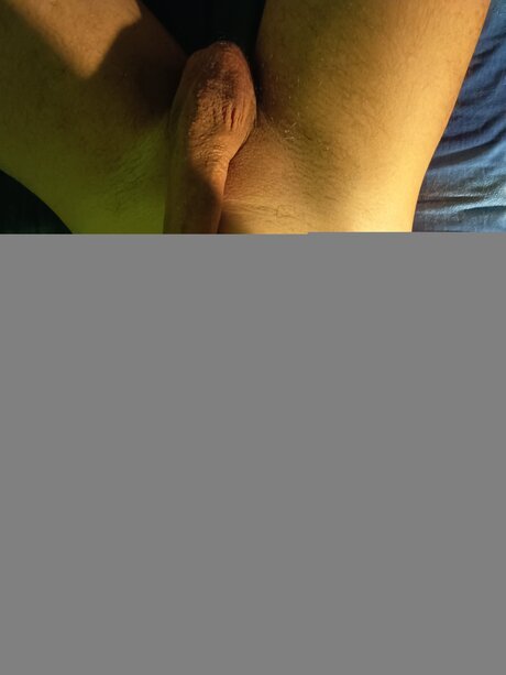 Naakte gelekte OnlyFans-foto van Tyron989
