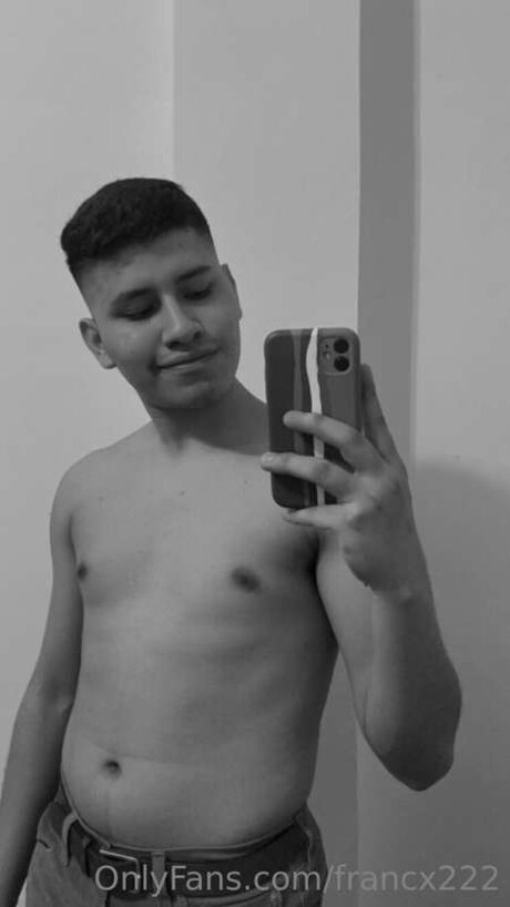 Naakte gelekte OnlyFans-foto van Francx222