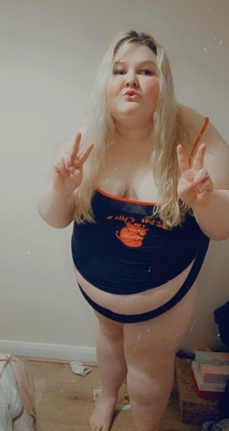 Naakte gelekte OnlyFans-foto van Thebbwbible