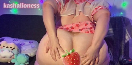 Naakte gelekte OnlyFans-foto van Kashalionessfree