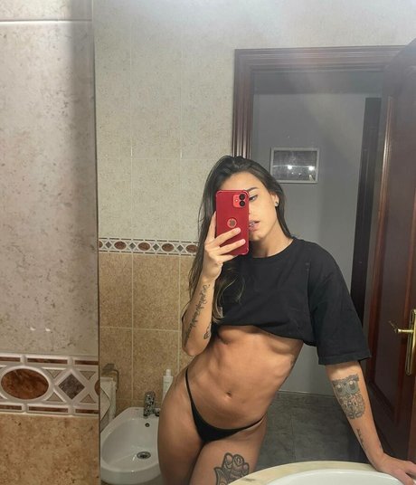 Naakte gelekte OnlyFans-foto van Luna Ventura