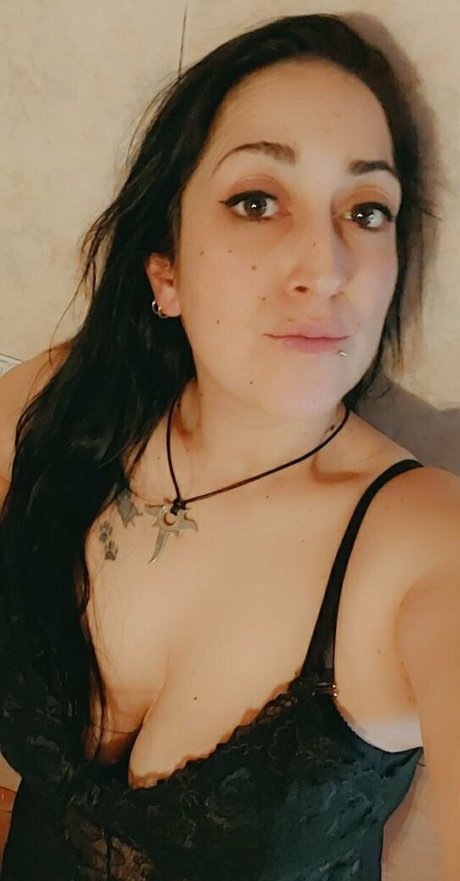 Naakte gelekte OnlyFans-foto van Nevy80