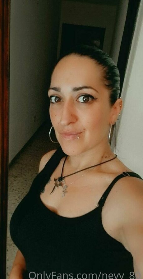 Naakte gelekte OnlyFans-foto van Nevy80