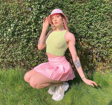 Naakte gelekte OnlyFans-foto van Daisyfayebee