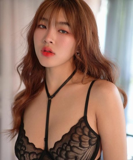 Naakte gelekte OnlyFans-foto van Fangnaala