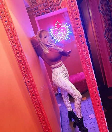 Naakte gelekte OnlyFans-foto van Luana88chloe