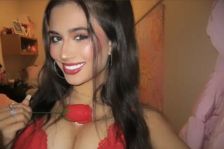 Naakte gelekte OnlyFans-foto van Makayla Ashley