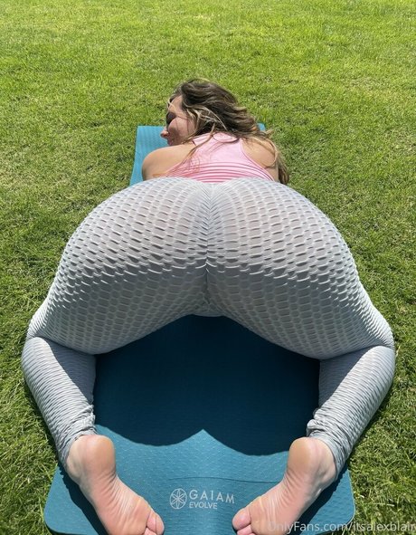 Naakte gelekte OnlyFans-foto van Itsalexblair