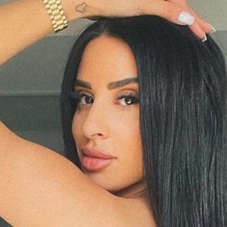 Naakte gelekte OnlyFans-foto van Maday Castellano