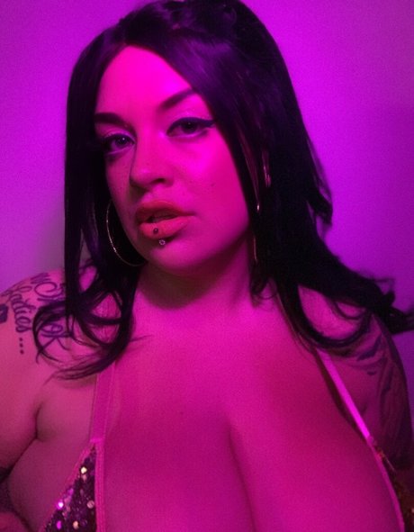 Naakte gelekte OnlyFans-foto van Marilynmayson