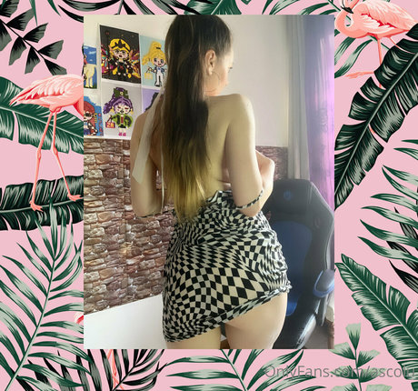 Naakte gelekte OnlyFans-foto van Ascolunft