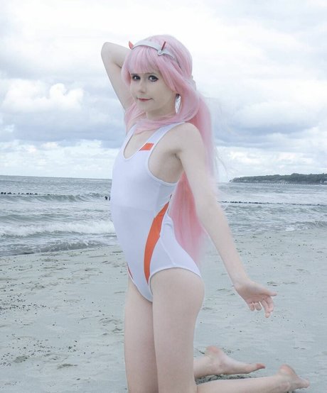 Naakte gelekte OnlyFans-foto van Asainoshi