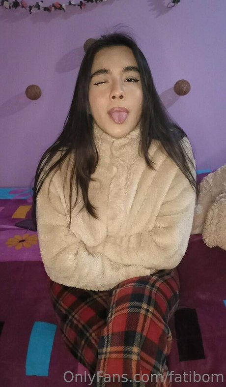 Naakte gelekte OnlyFans-foto van Fatibunn