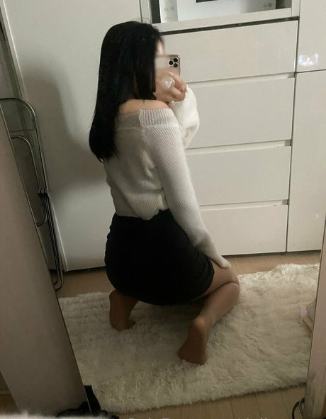 Naakte gelekte OnlyFans-foto van Dailysungy