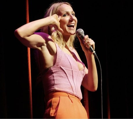 Nikki Glaser