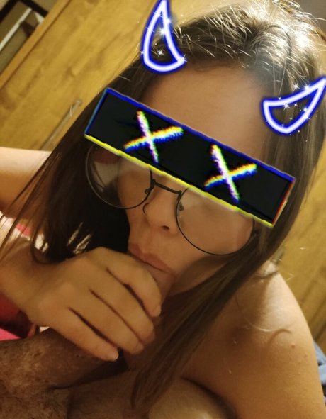 Naakte gelekte OnlyFans-foto van Ashley Hotwife