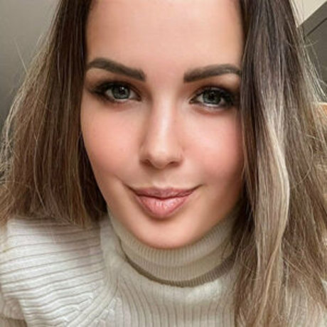 Naakte gelekte OnlyFans-foto van Yesonee