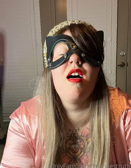 Naakte gelekte OnlyFans-foto van Marciestruth