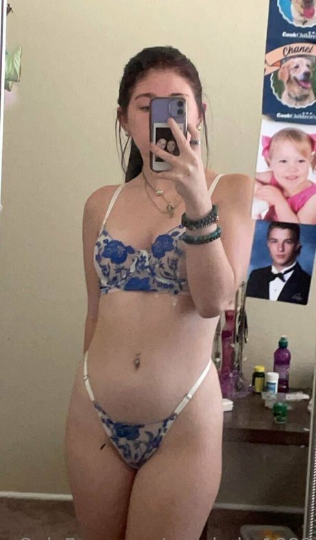 Naakte gelekte OnlyFans-foto van Sexybaby1888