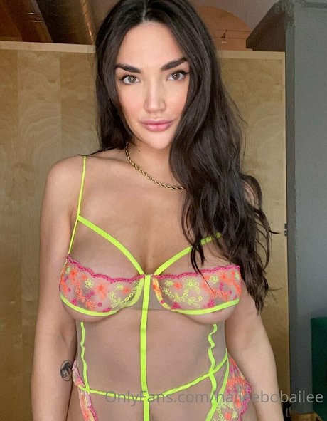 Naakte gelekte OnlyFans-foto van Hailee Bobailee