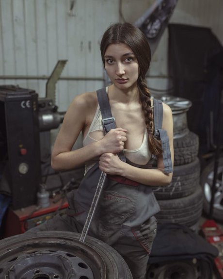 Naakte gelekte OnlyFans-foto van Anastasiia Zakharenko
