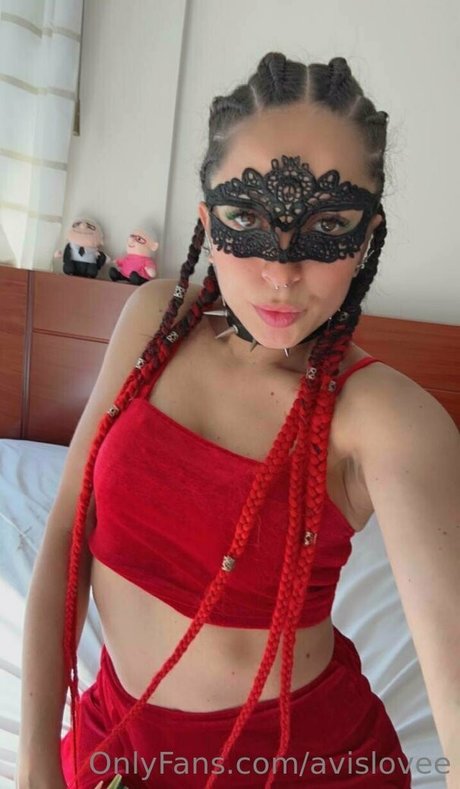 Naakte gelekte OnlyFans-foto van Avislovee