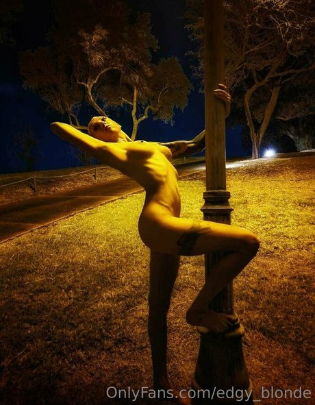 Edgy_blonde