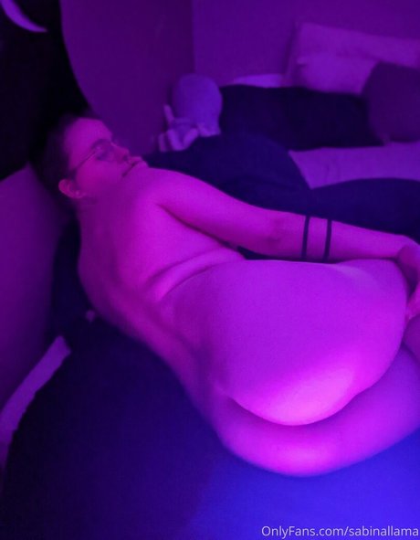 Naakte gelekte OnlyFans-foto van Sabinallama