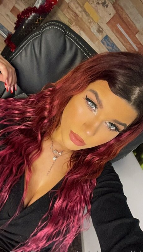 Naakte gelekte OnlyFans-foto van Arielgonewild