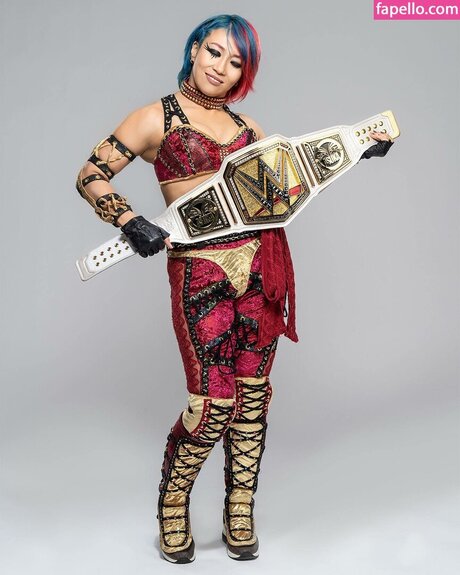 Asuka WWE