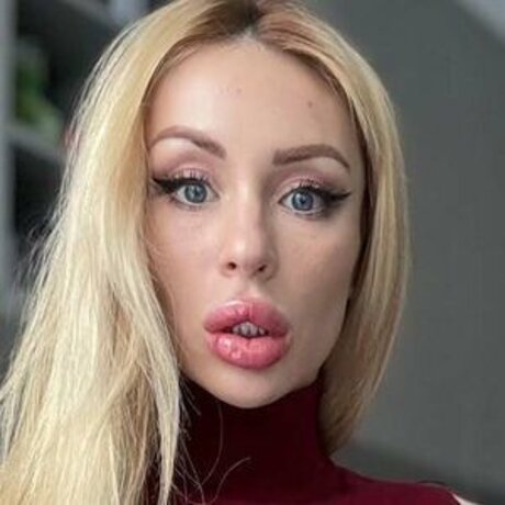Naakte gelekte OnlyFans-foto van Stella Scandic