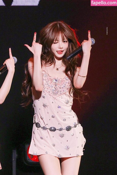 Hong Eunchae 홍은채