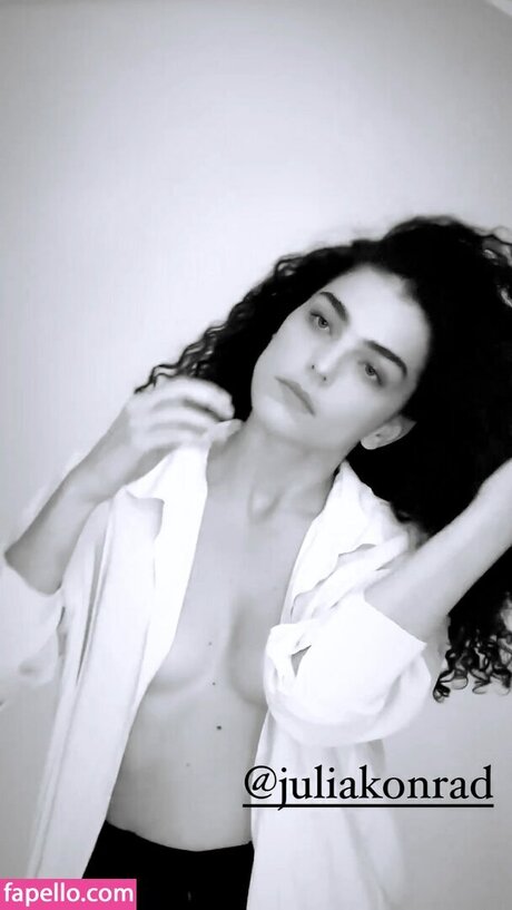Júlia Konrad