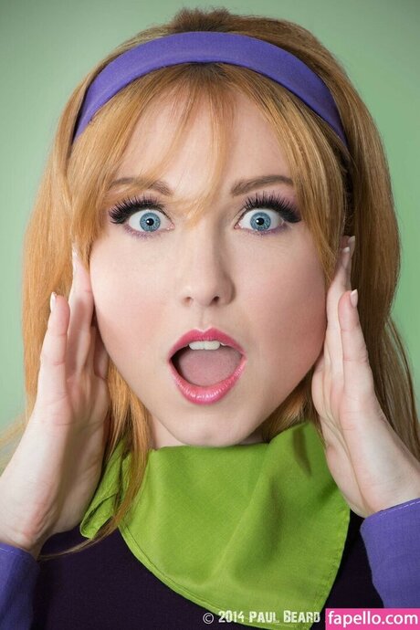 Velma  Daphne Cosplay