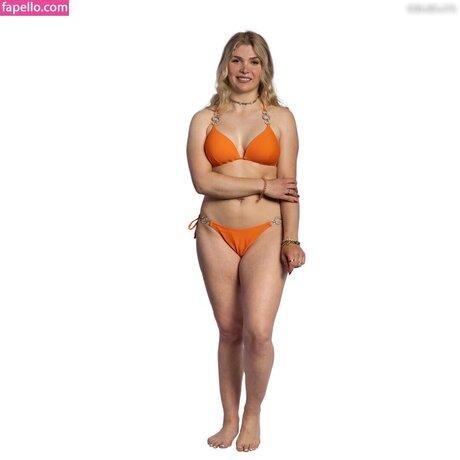 Naakte gelekte OnlyFans-foto van Carolin Gross