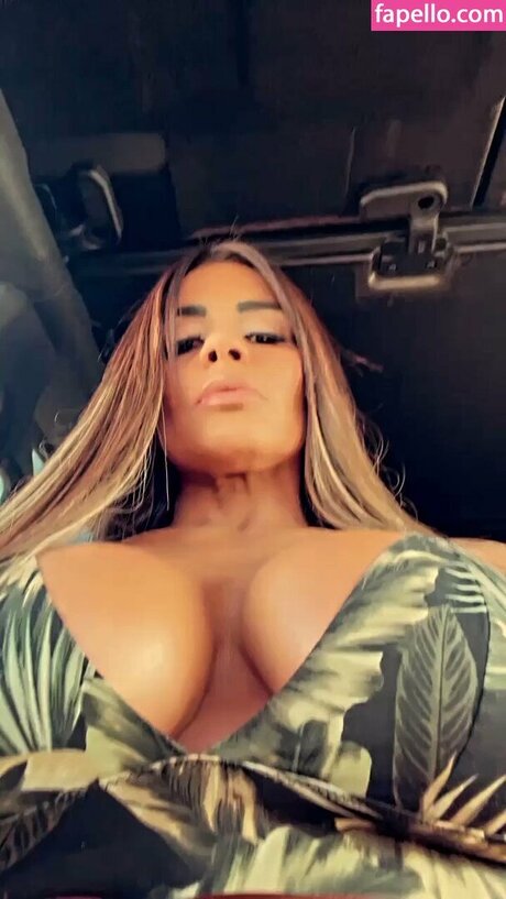 Naakte gelekte OnlyFans-foto van Maripily