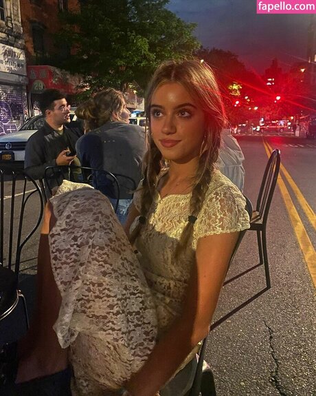 Naakte gelekte OnlyFans-foto van Brooke Flecca
