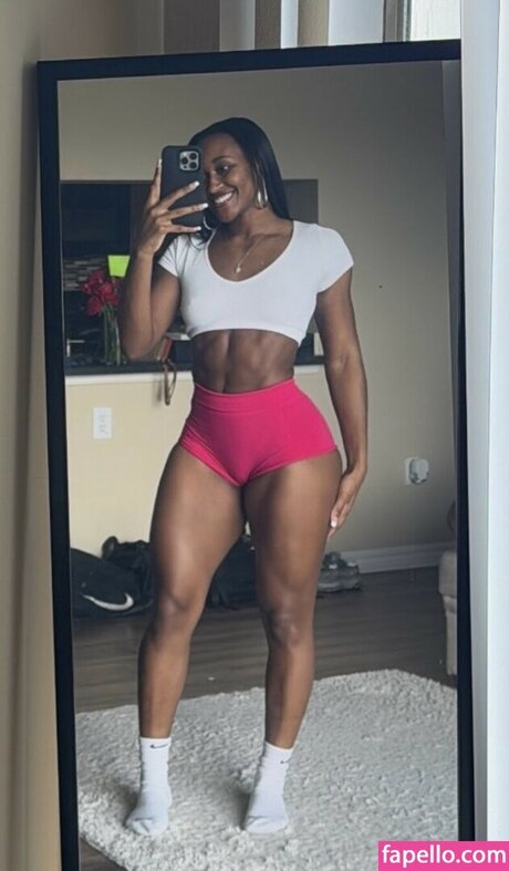 Naakte gelekte OnlyFans-foto van Tiara Howard