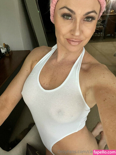 Naakte gelekte OnlyFans-foto van Heidi Cannon