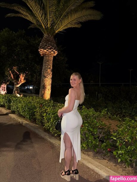 Naakte gelekte OnlyFans-foto van Silje Fredsvik